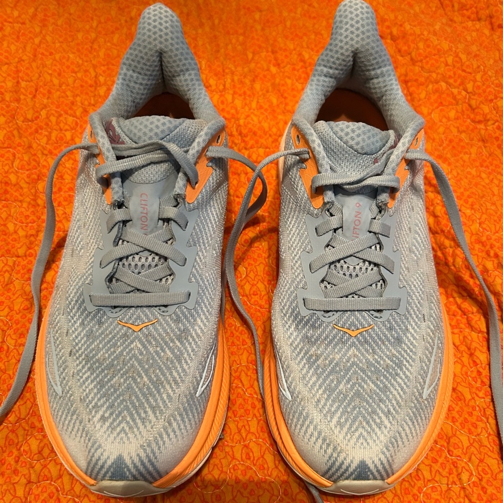 Hoka Clifton 9 size 7.5 Women’s Blue and Orange Athletic Shoes